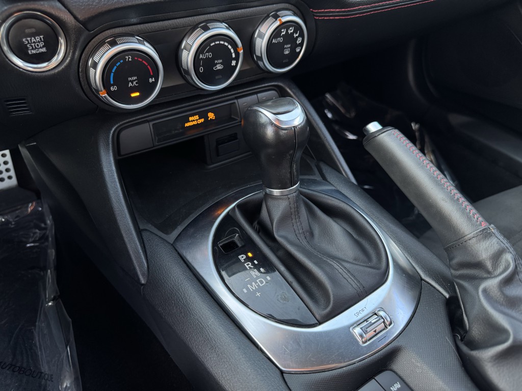 2018 FIAT 124 Spider Image 21