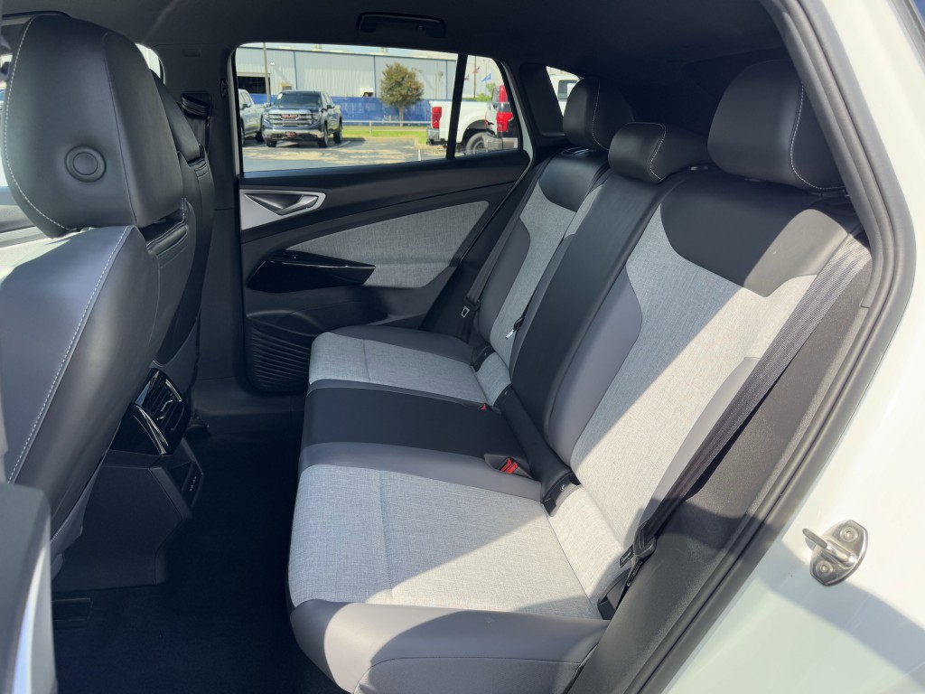 2025 Volkswagen Id.4 Image 28