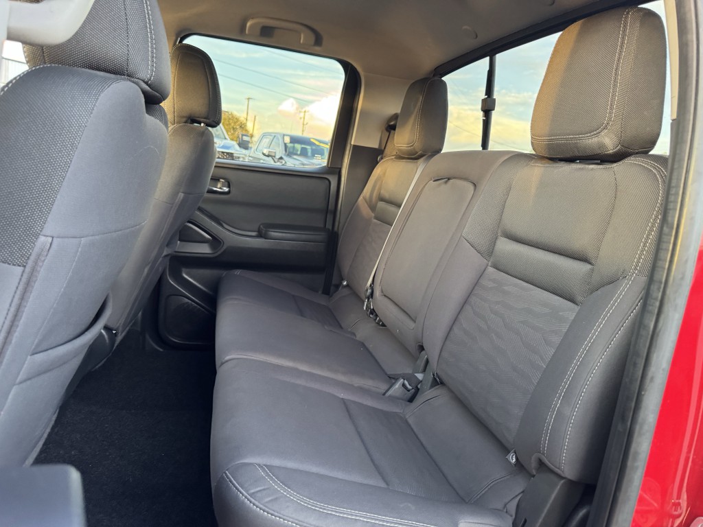 2022 Nissan Frontier Image 25