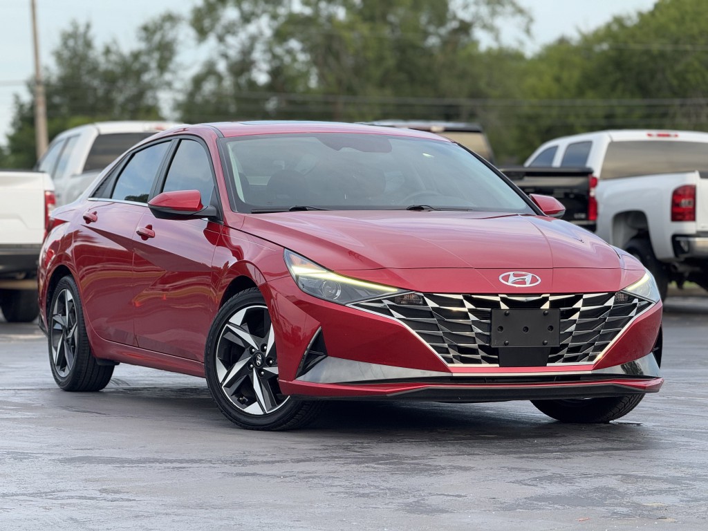 2021 Hyundai Elantra Image 3