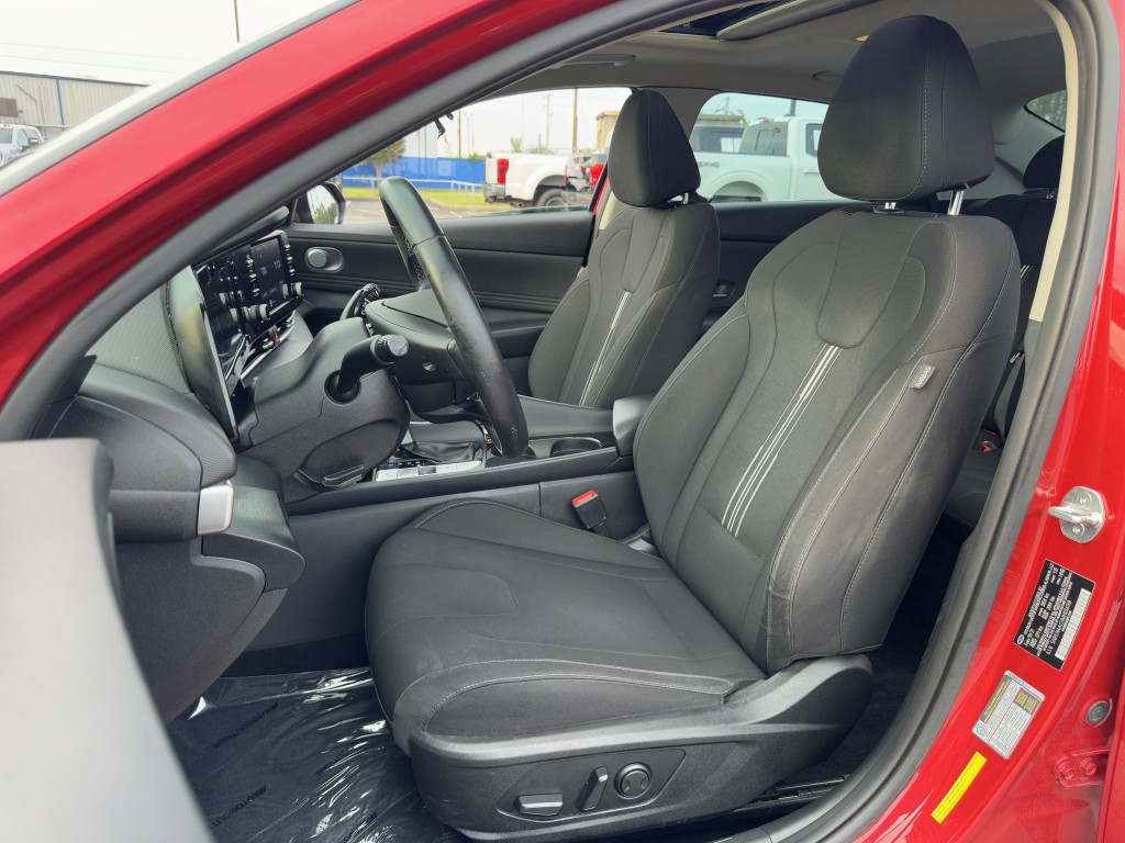 2021 Hyundai Elantra Image 21