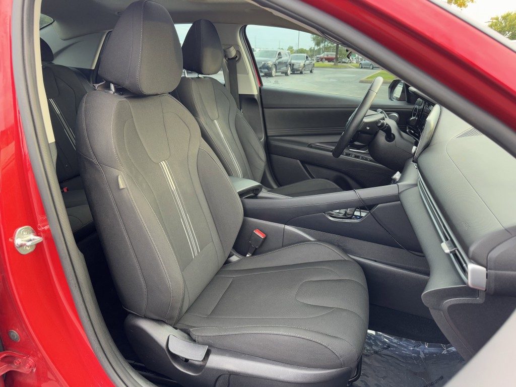 2021 Hyundai Elantra Image 22
