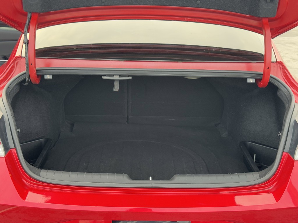 2021 Hyundai Elantra Image 25