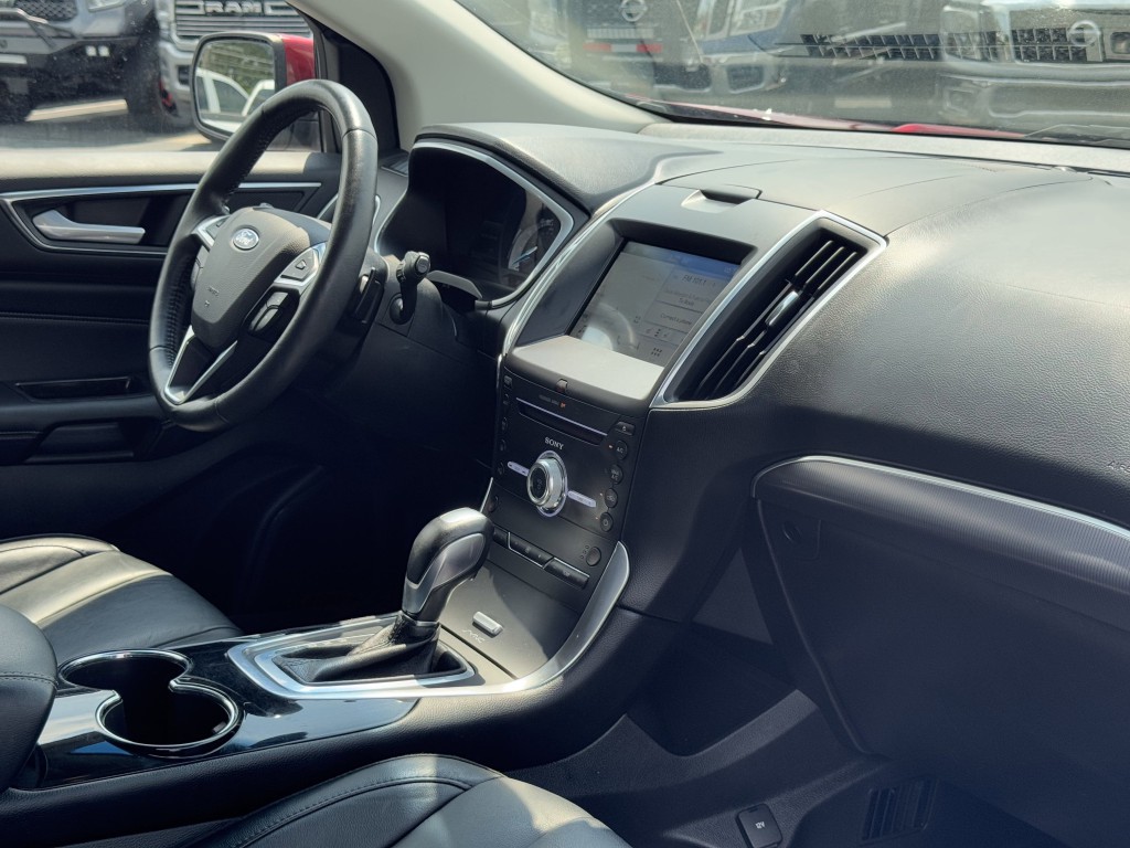 2017 Ford Edge Image 13