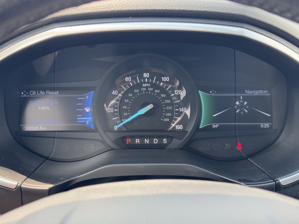 2017 Ford Edge Image 18