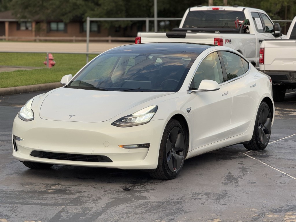 2020 Tesla Model 3 Image 8