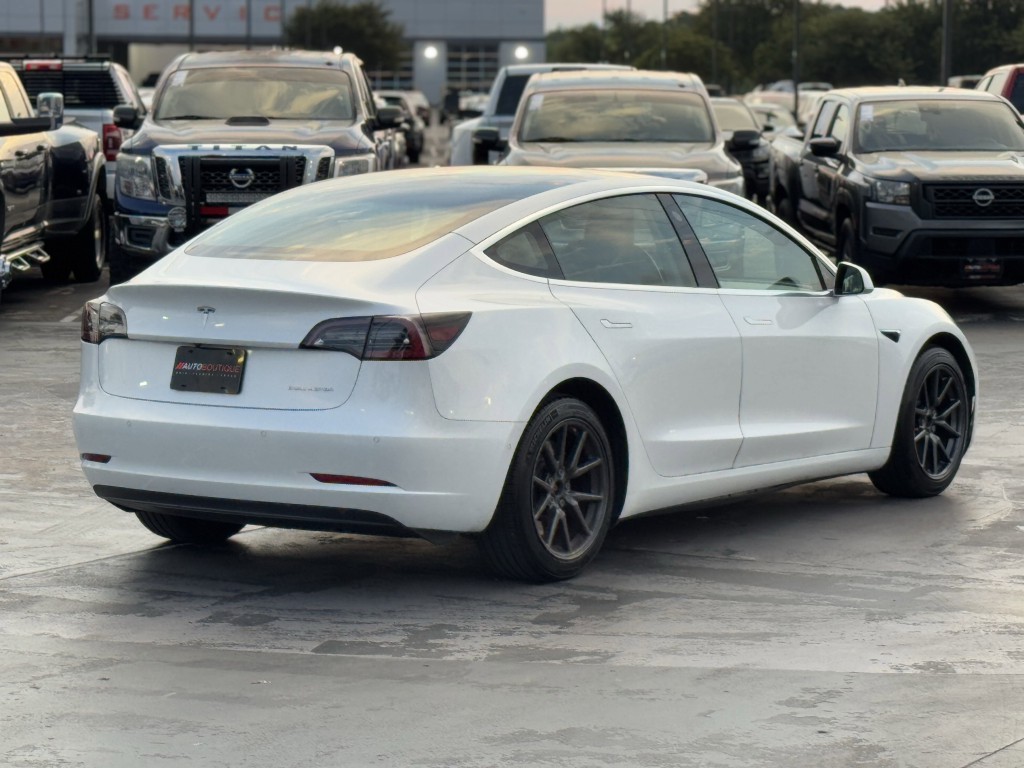 2020 Tesla Model 3 Image 11