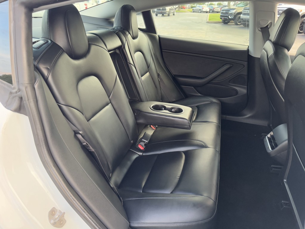 2020 Tesla Model 3 Image 22