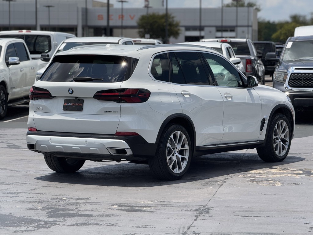 2025 BMW X5 Image 10