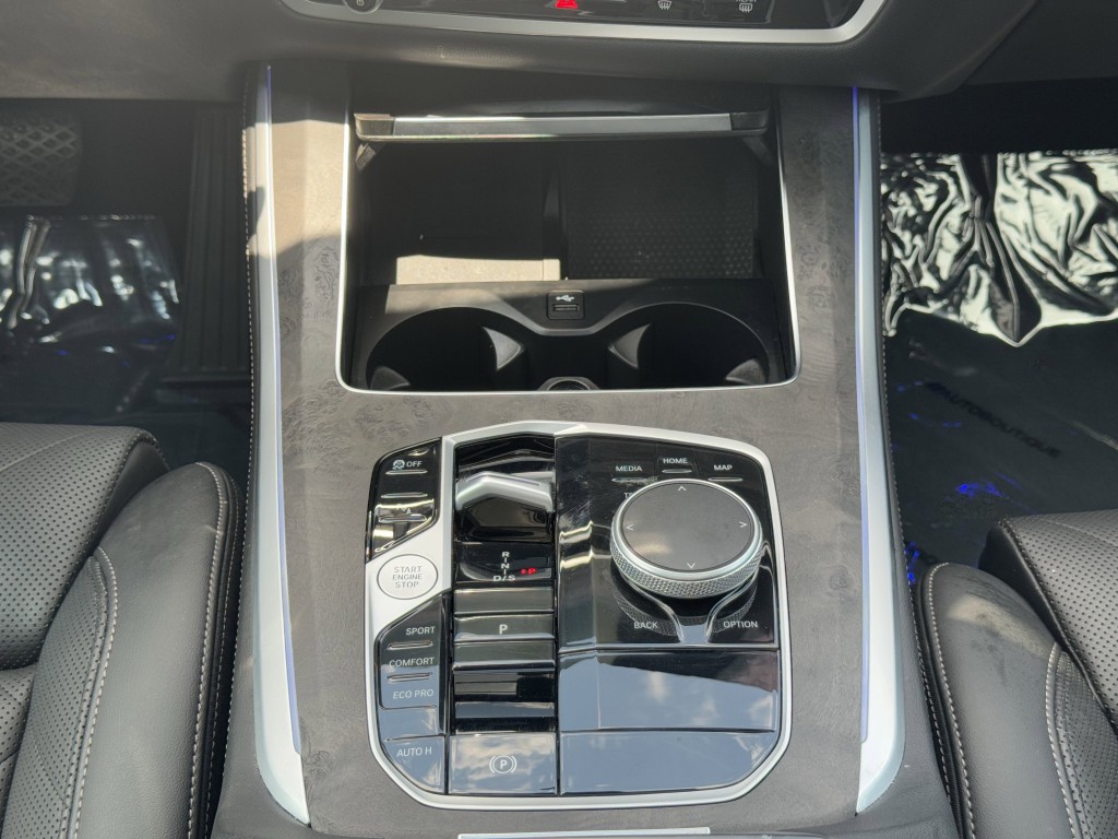 2025 BMW X5 Image 22