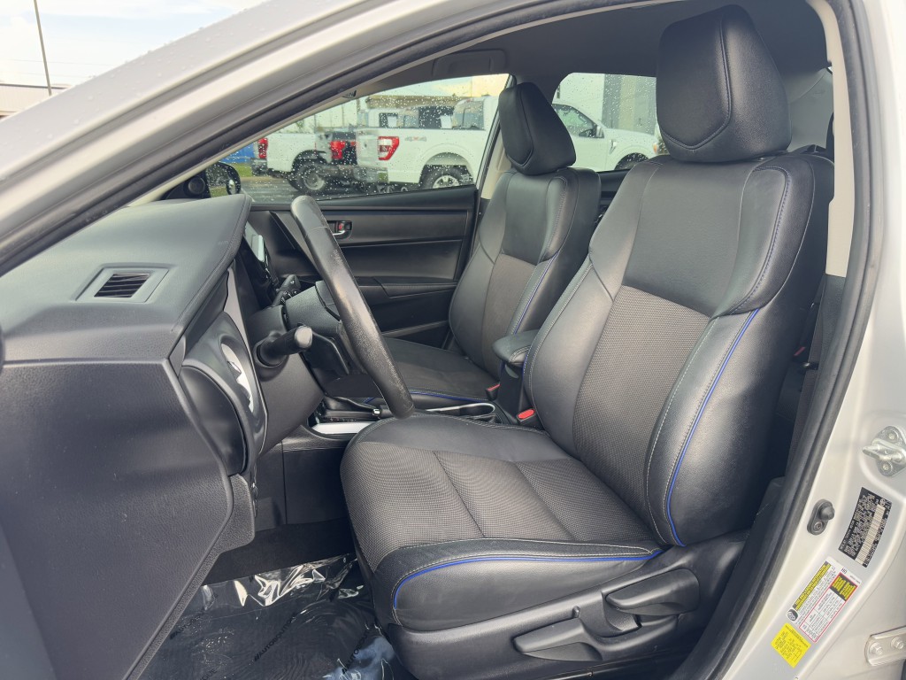 2018 Toyota Corolla Image 17