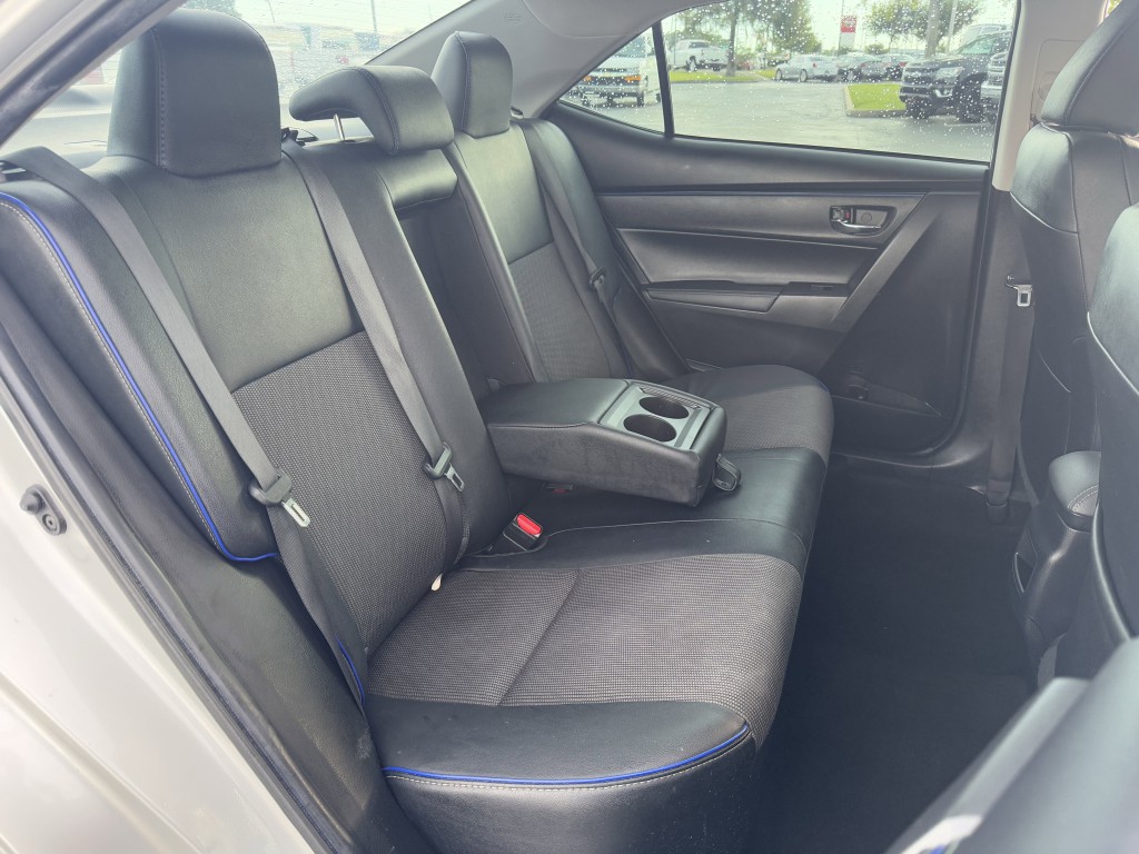 2018 Toyota Corolla Image 19