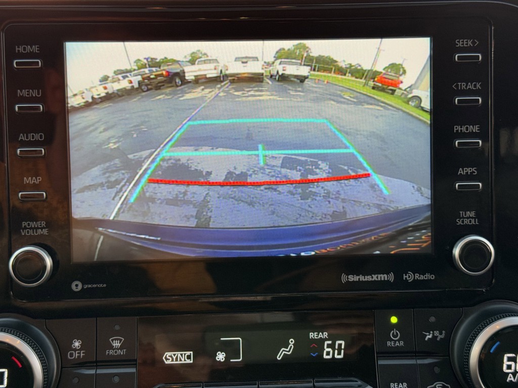 2021 Toyota Highlander Image 19