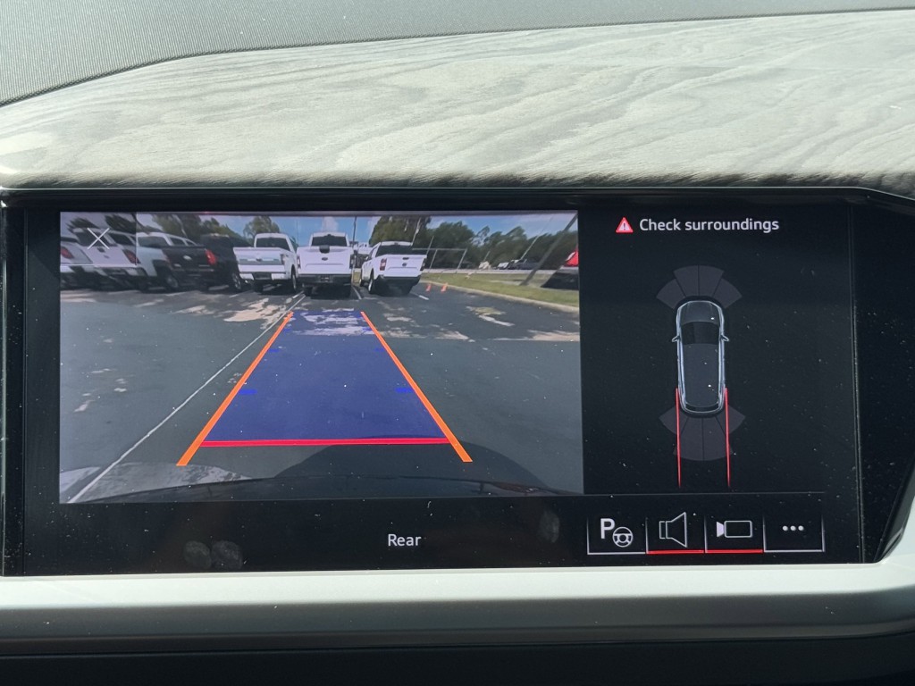 2023 Audi Q4 e-tron Image 19