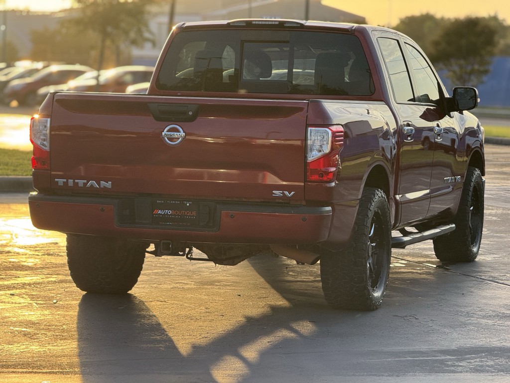 2018 Nissan Titan Image 9