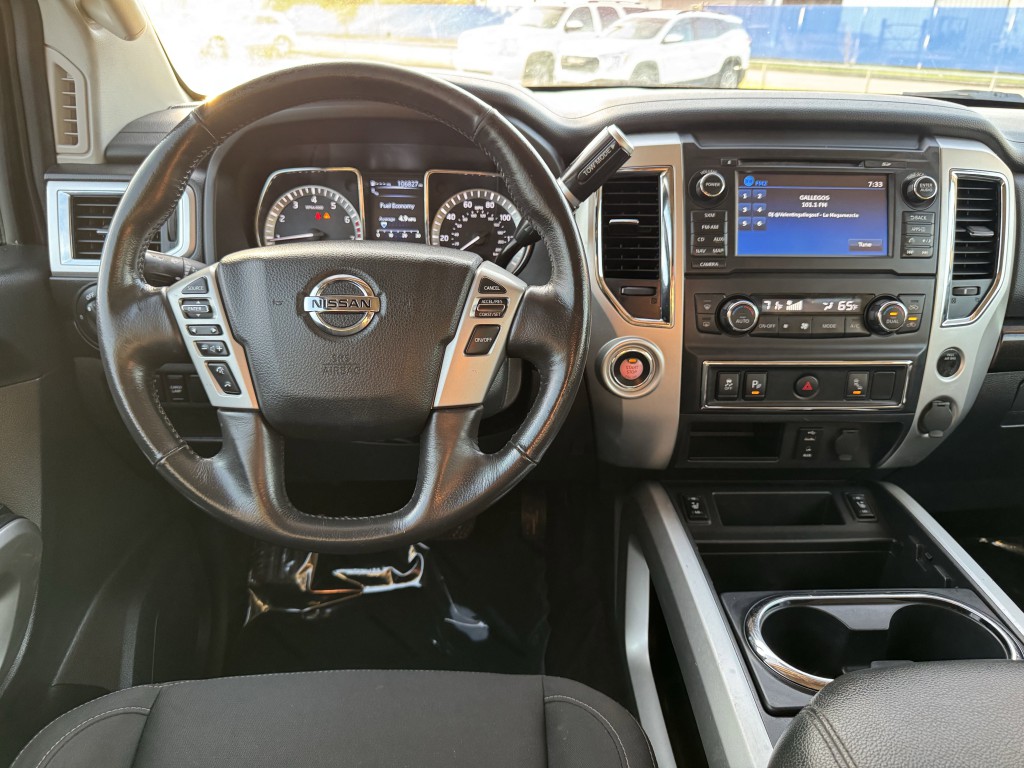 2018 Nissan Titan Image 14