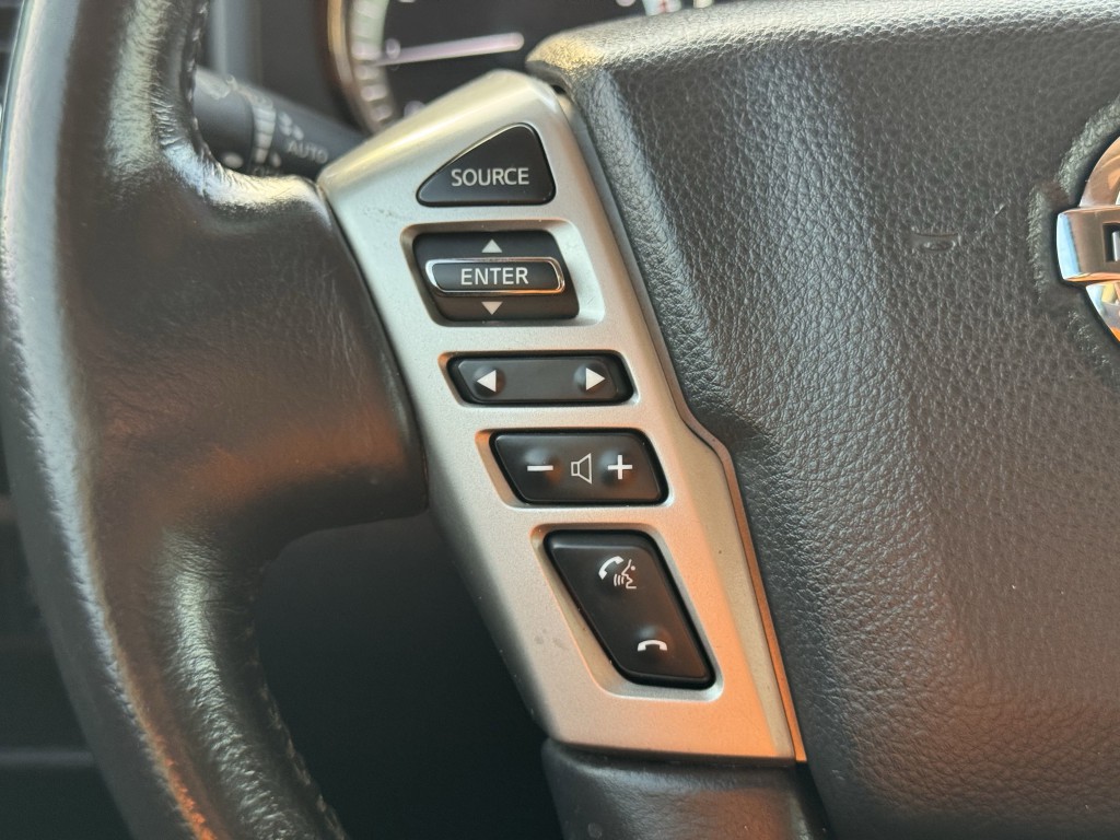 2018 Nissan Titan Image 16