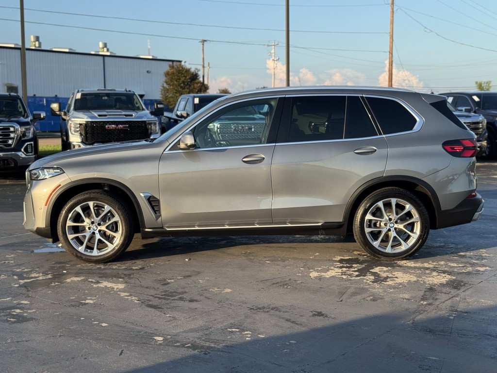 2024 BMW X5 Image 11