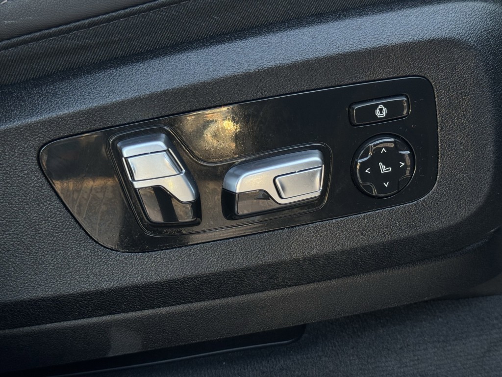 2024 BMW X5 Image 35
