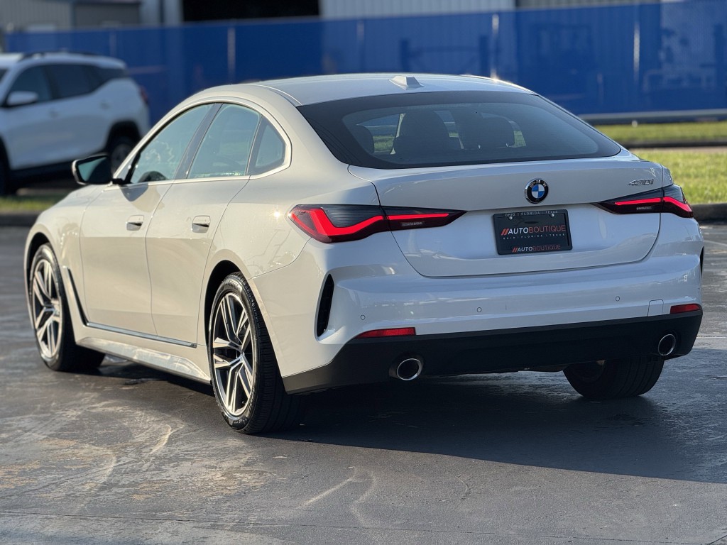 2024 BMW 4 Series Image 11