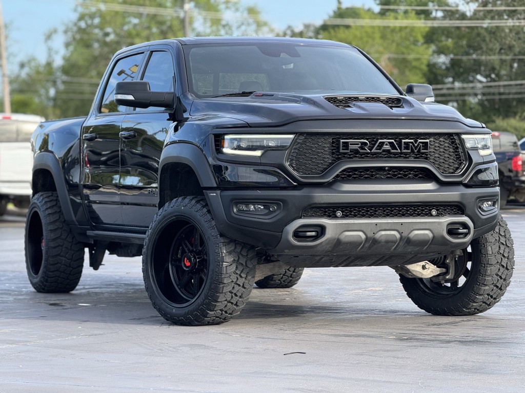 2022 RAM 1500 Image 3
