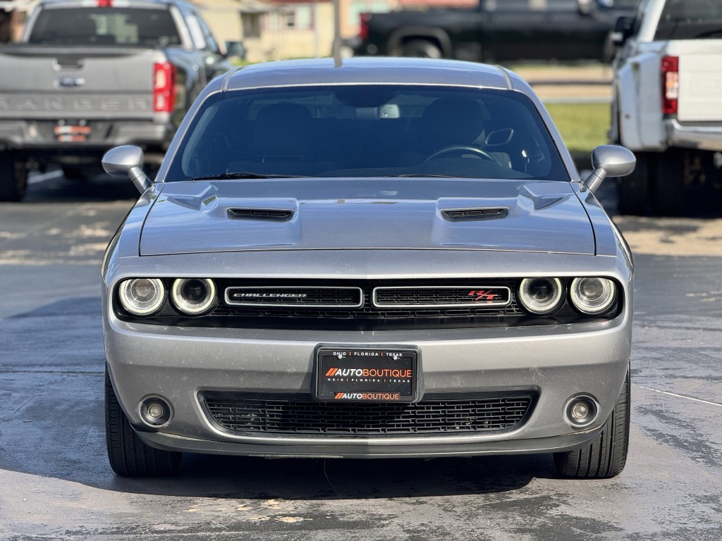 2018 Dodge Challenger Image 5