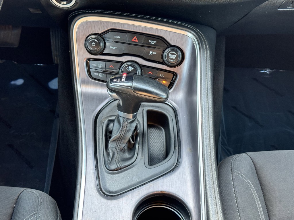 2018 Dodge Challenger Image 18