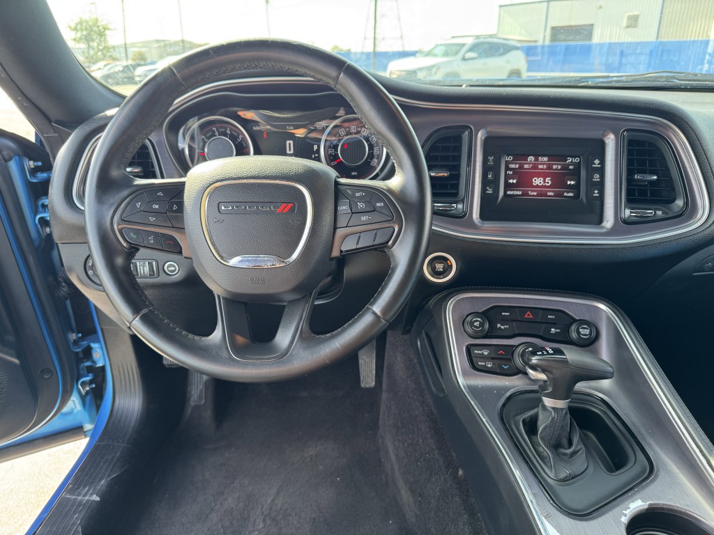 2016 Dodge Challenger Image 15