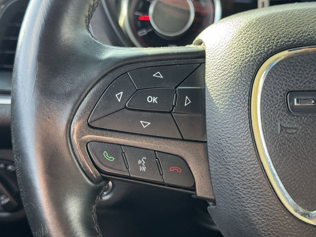 2016 Dodge Challenger Image 17
