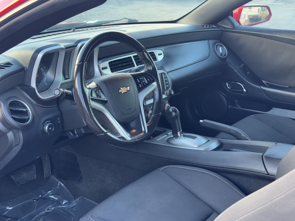 2015 Chevrolet Camaro Image 12