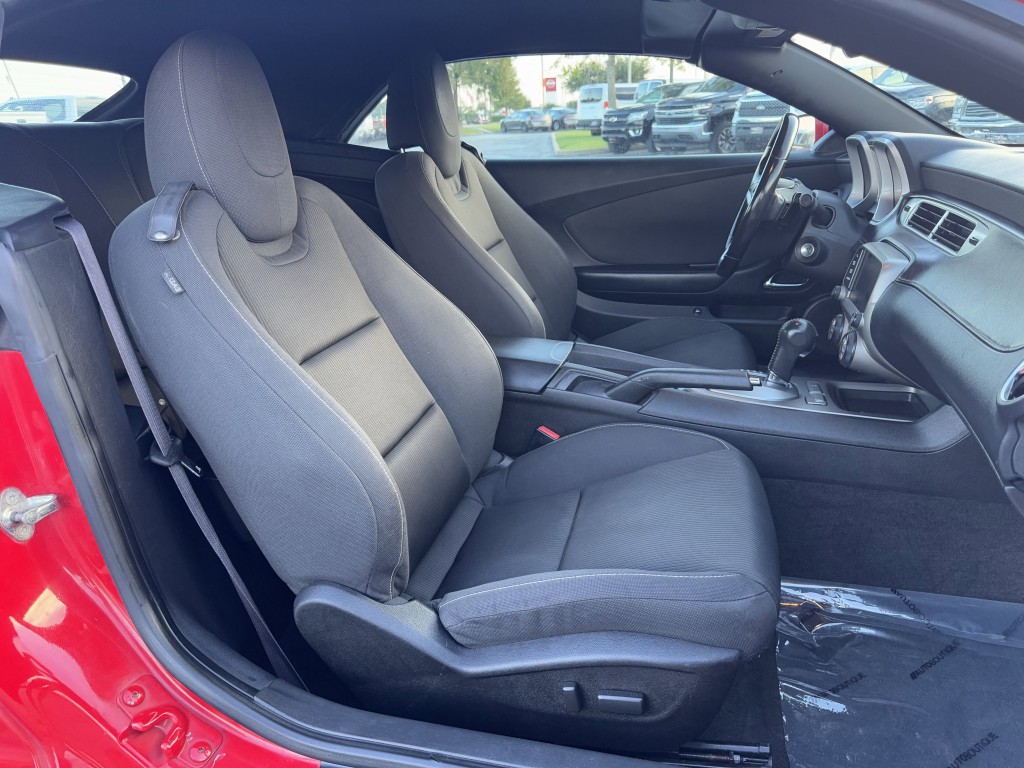 2015 Chevrolet Camaro Image 23