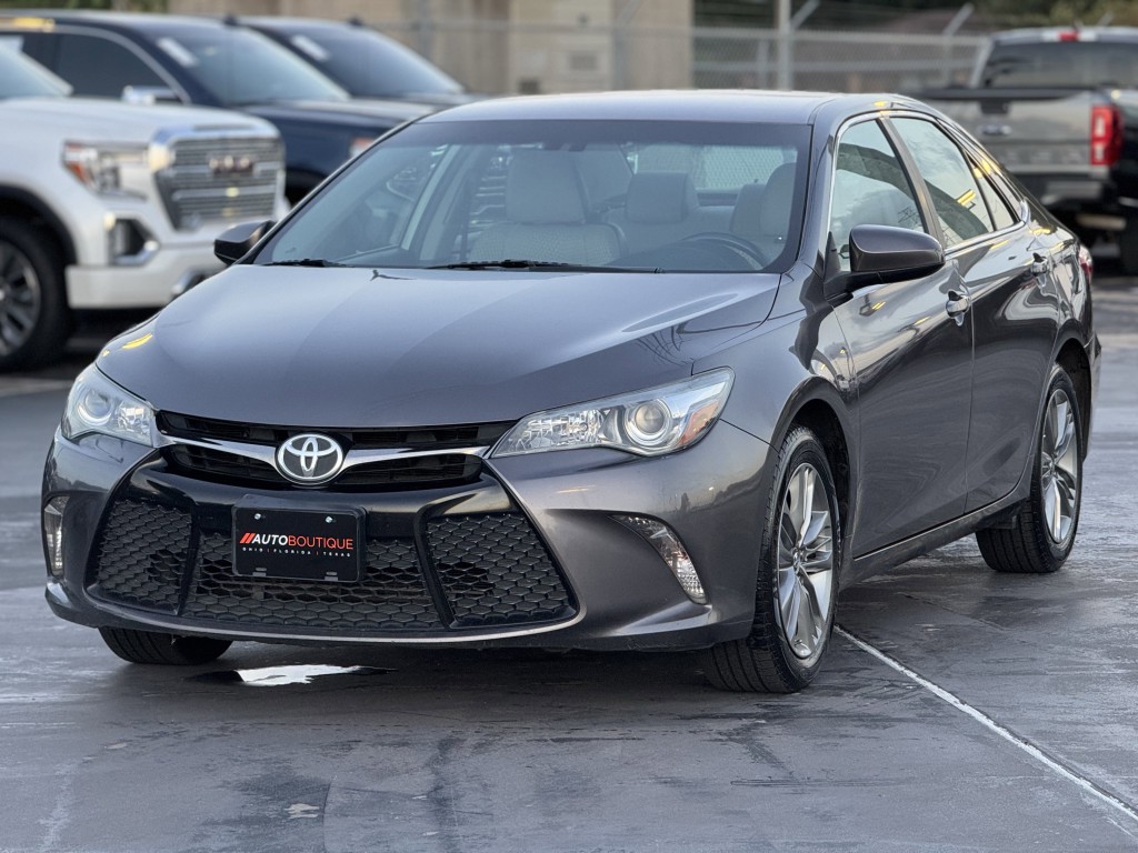 2015 Toyota Camry Image 5