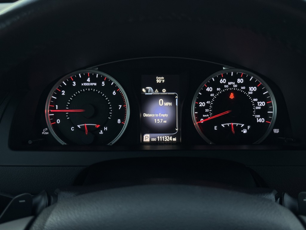 2015 Toyota Camry Image 16