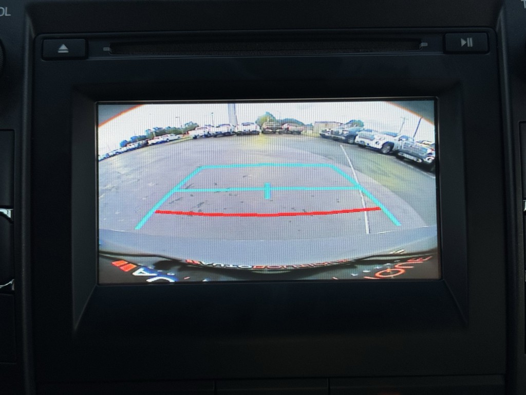 2015 Toyota Camry Image 18