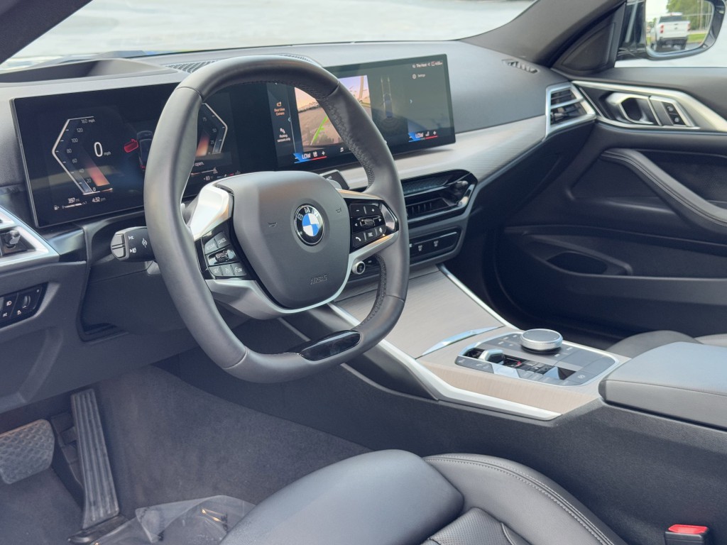 2025 BMW 4 Series Image 12