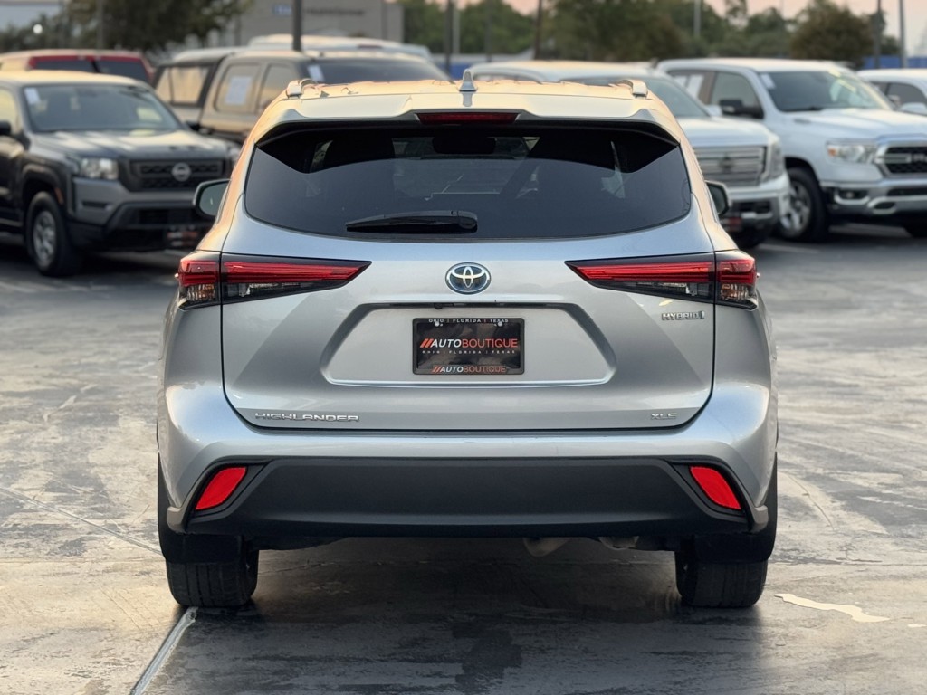 2022 Toyota Highlander Image 6