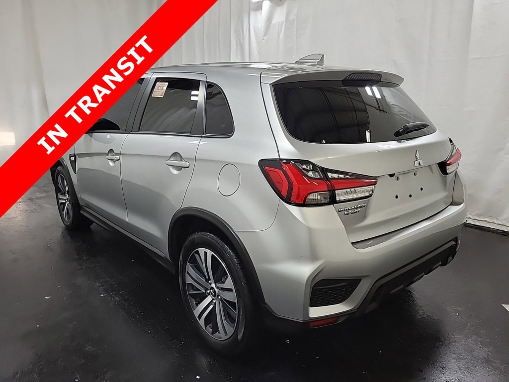 2024 Mitsubishi Outlander Image 5