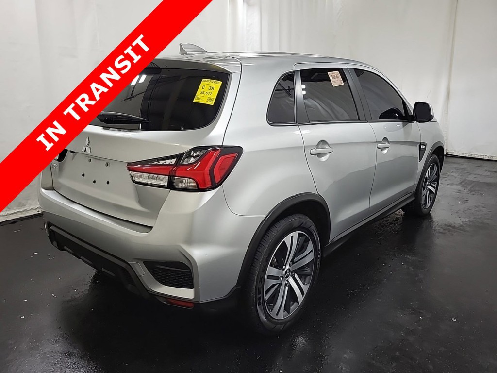 2024 Mitsubishi Outlander Image 7