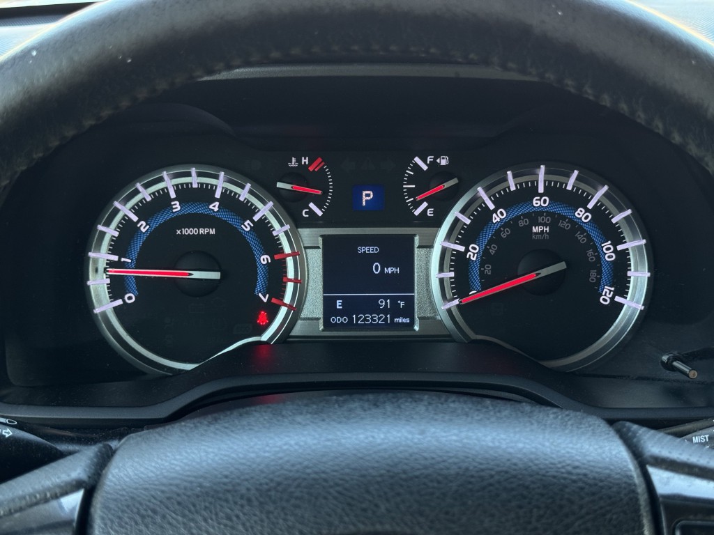 2018 Toyota 4Runner Image 18