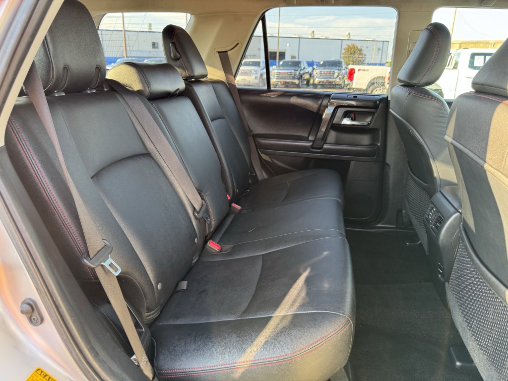 2018 Toyota 4Runner Image 27