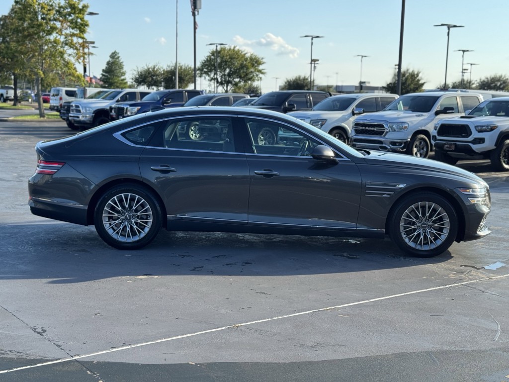 2023 Genesis G80 Image 9