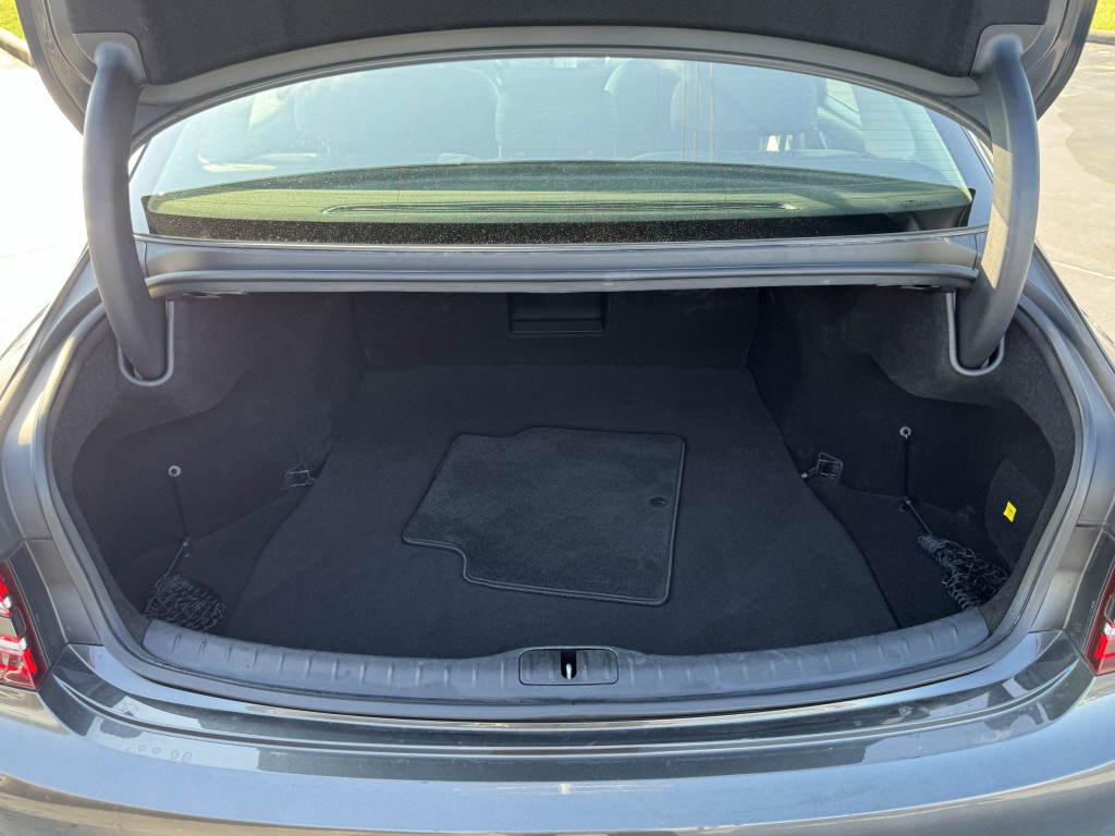 2023 Genesis G80 Image 28