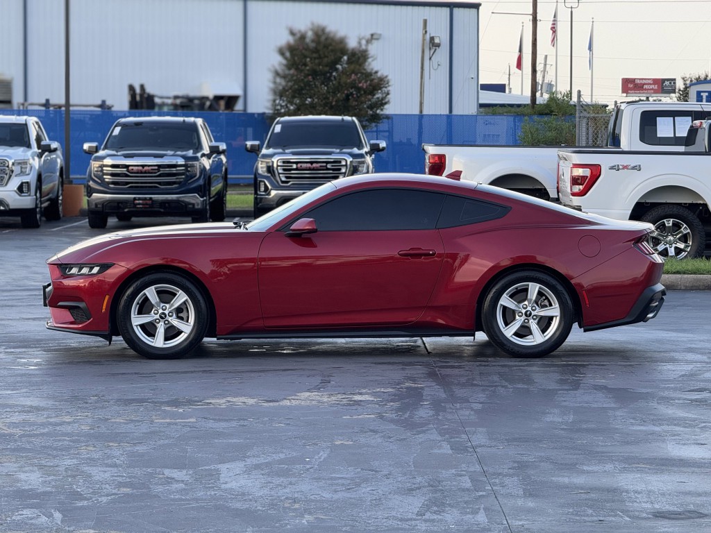 2024 Ford Mustang Image 8