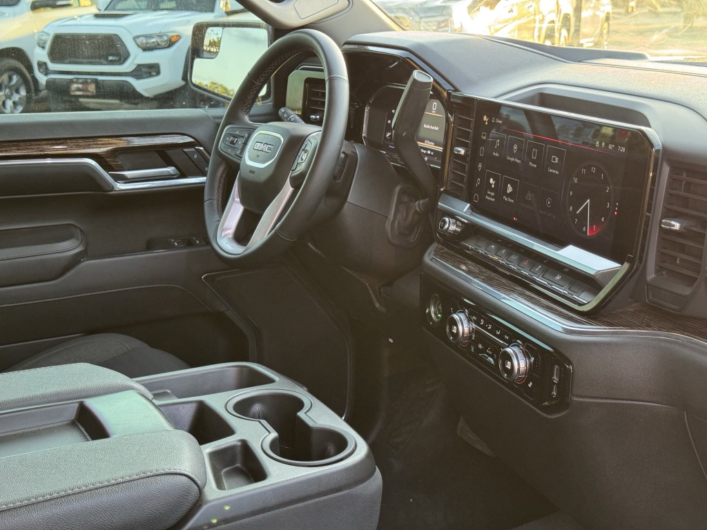 2023 GMC Sierra 1500 Image 13
