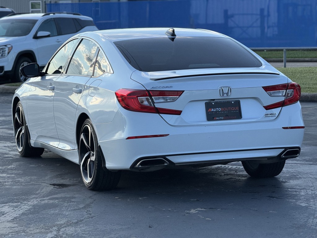 2022 Honda Accord Image 8