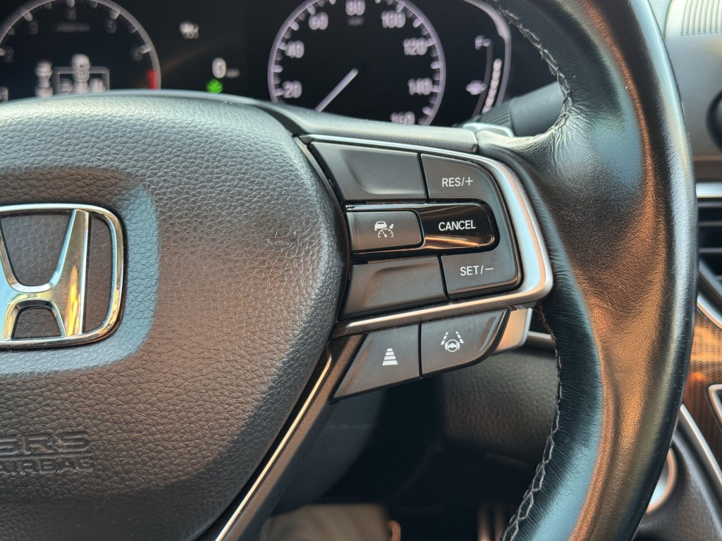 2022 Honda Accord Image 17