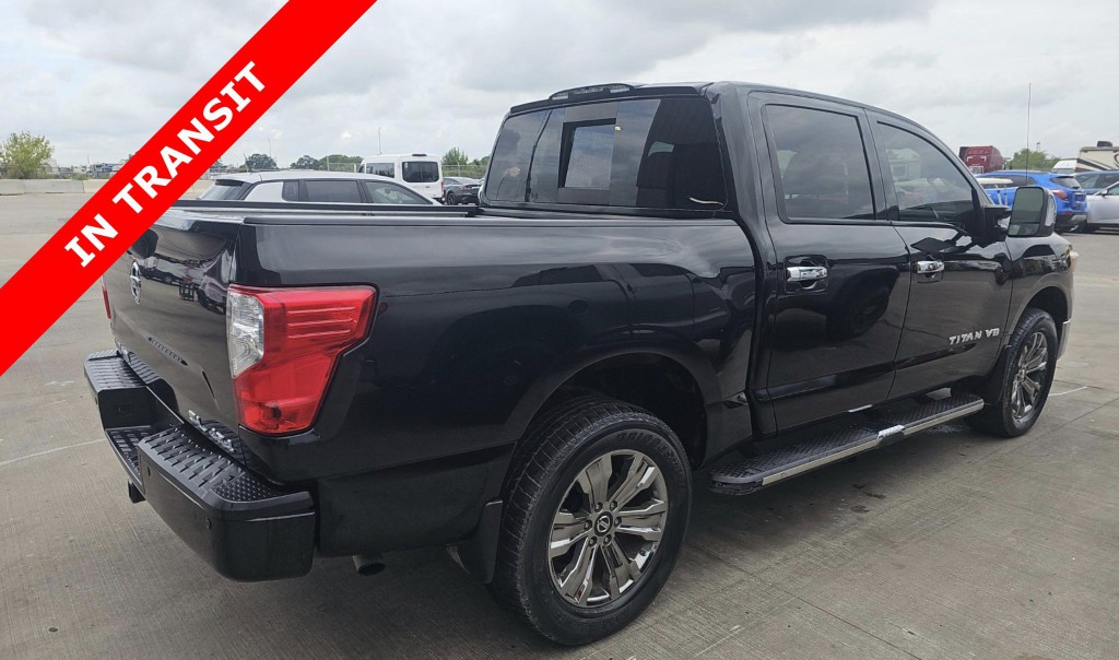 2019 Nissan Titan Image 6