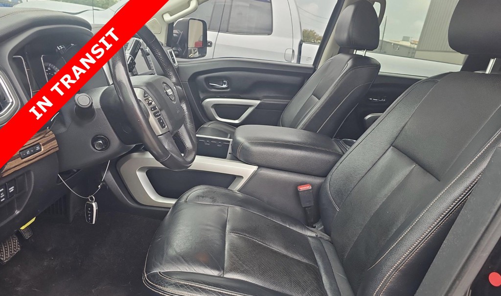 2019 Nissan Titan Image 8
