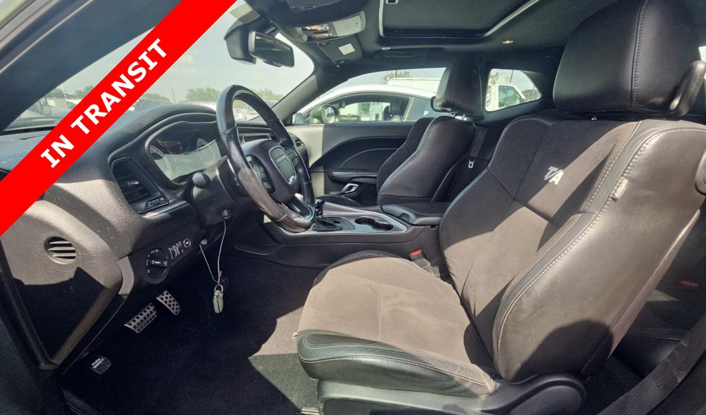 2019 Dodge Challenger Image 8