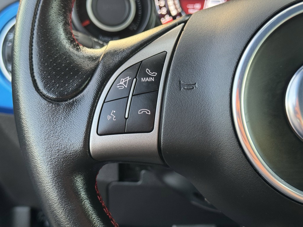 2018 FIAT 500 Image 15